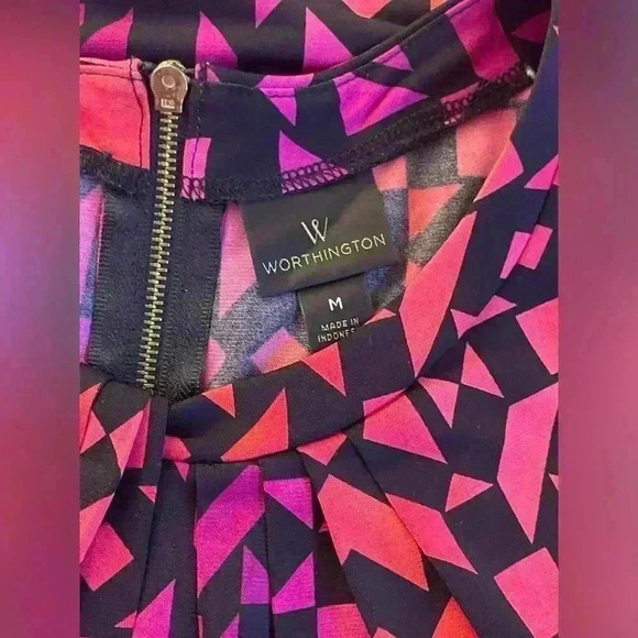 Worthington Set of 2 Sleeveless Blouses Size Medium Back Zip Office Career - Picture 10 of 13